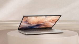 LAPTOP DELL PRO 14 PLUS